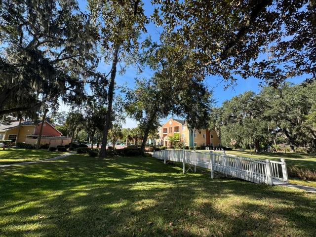 A cozy place near UF
