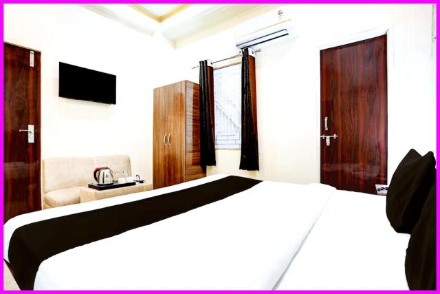 Hotel Chankaya BNR Palace - Jagannath Temple - Sea Beach - Swimming Pool- Restaurant - Lift And Parking Facilities - Fully Air Condition with All Luxury Luxuary Rooms With Attached-Balcony - A Top Rated Hotel
