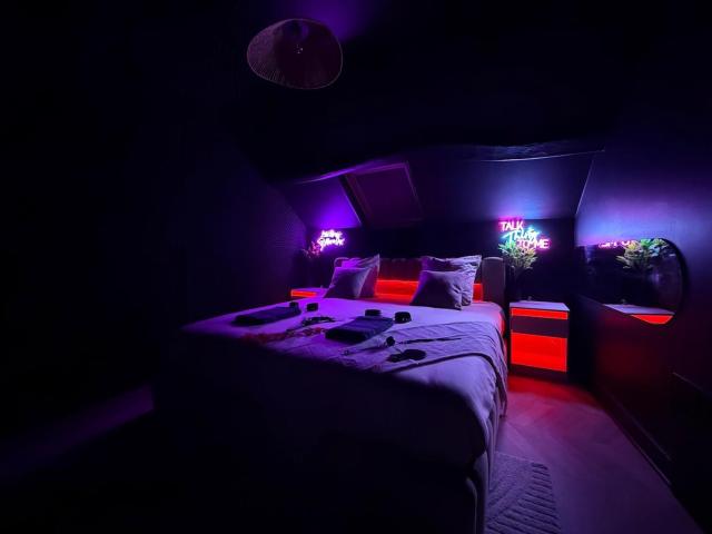Velvet room balneo