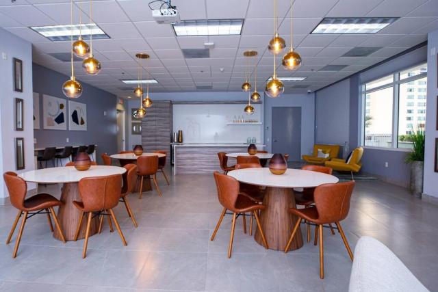 4 bedroom apartment in Brickell with free parking