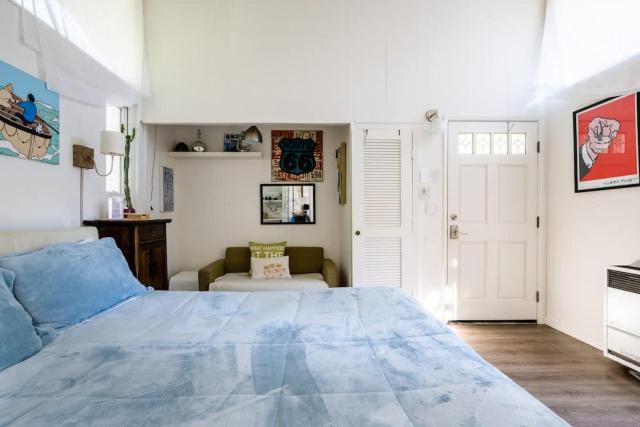 Aptos Coastal Studio Walk to Beach and Private Patio