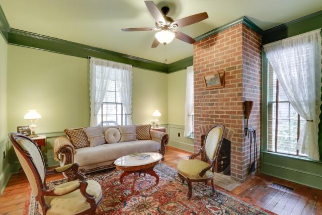 Walk to Downtown: Historic Home in Edenton’s Heart