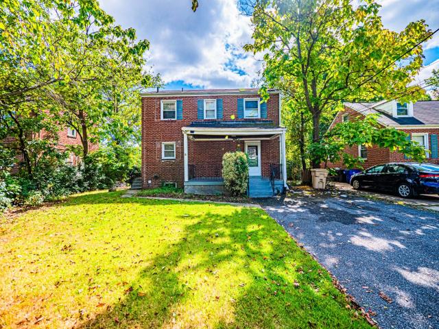 5BR 2 Bath Bath Near UMD and Metro to DC!