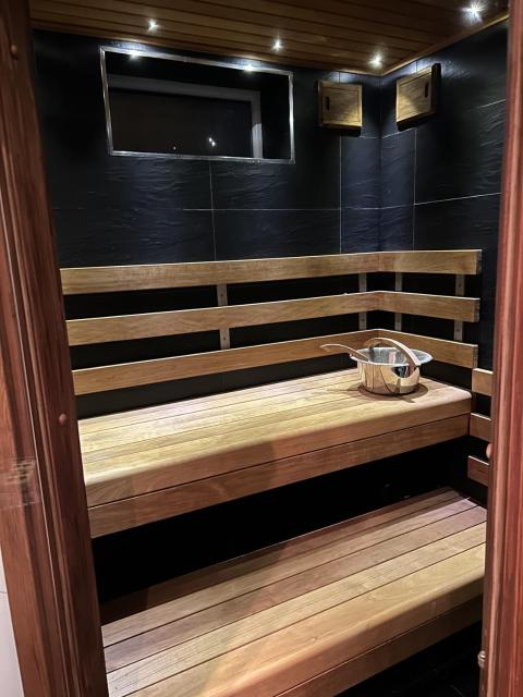 Harmonious villa with sauna in a quiet area