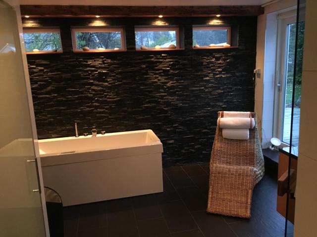Harmonious villa with sauna in a quiet area