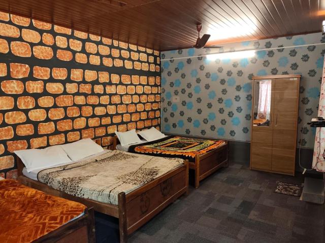 Green Hills Farm And Guest House