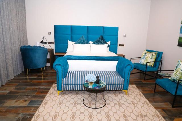 TshiBerry Bed & Breakfast