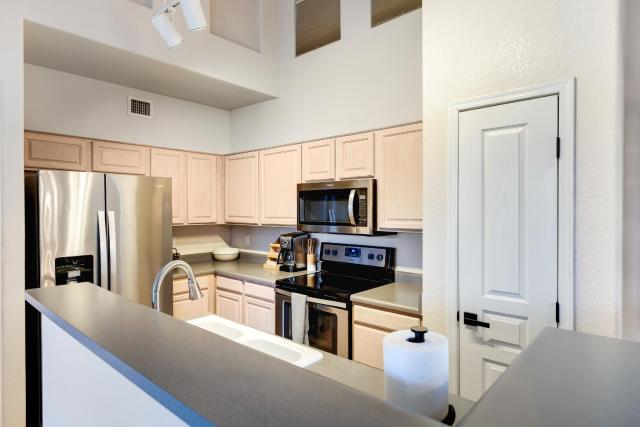 Kierland Greens l Gated Community l Pool l Hot Tub l Gym