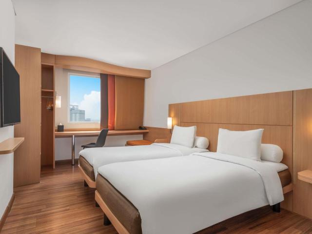 Ibis Gading Serpong