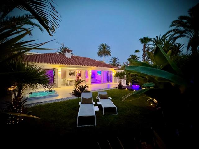 Sun Club P65 Premium Bungalow