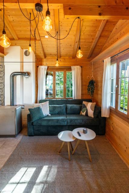 Mountain Apartment - Hot Tub & Sunset Views