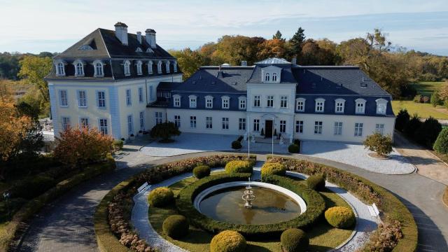 THERESET Schloss Groß Plasten