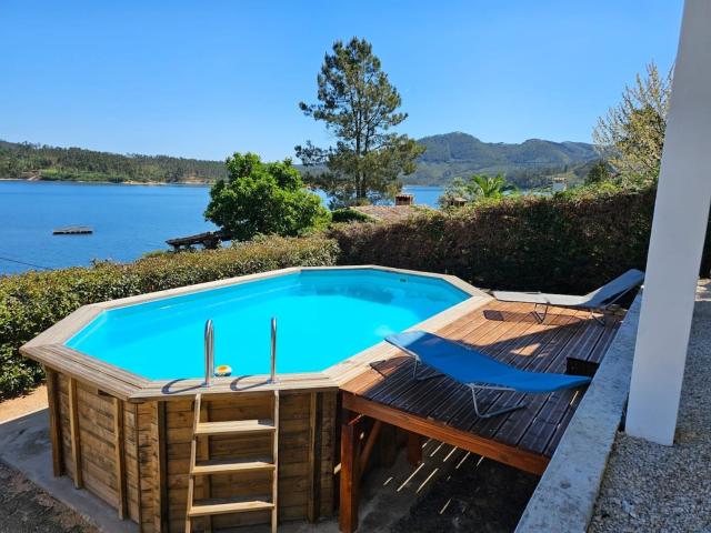 House by the Lake - Casa da Eira