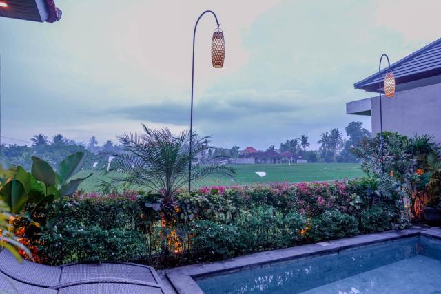 Kidupa Villa - 2 BR Private Pool & Rice Field View