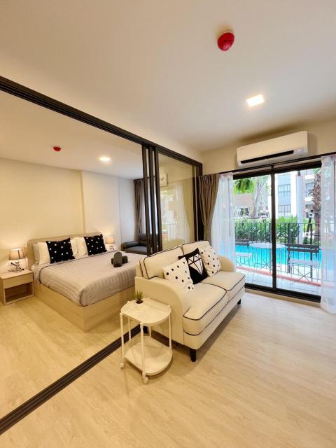 Cicada Cabanas Huahin Diamond Pool Access room