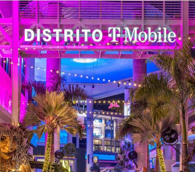 Cozy stay walk to Convention Center, Distrito Movil, Coca Cola Music Hall and more
