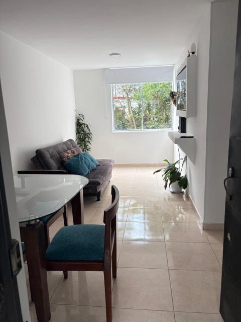 Amplio apartamento 806