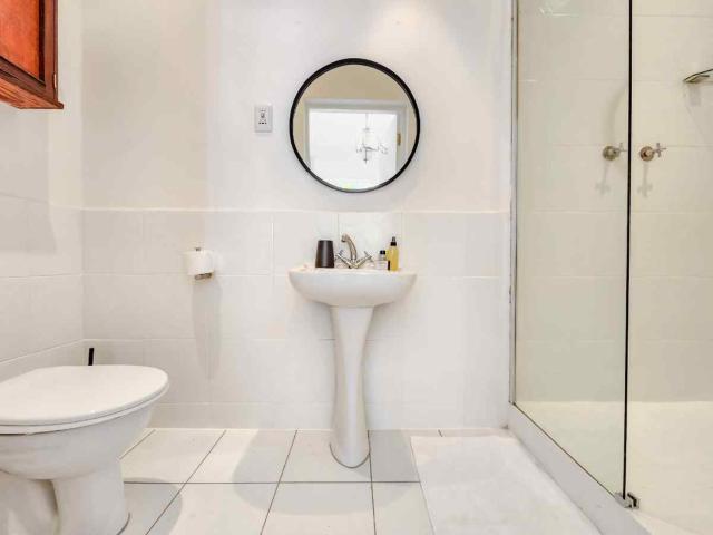 Tranquil Family Home in Green Point