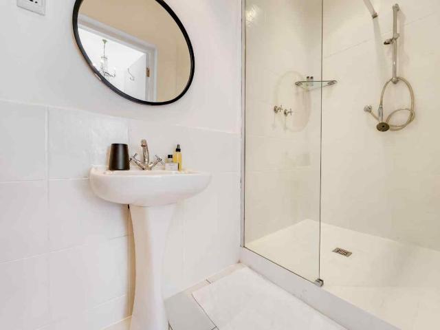 Tranquil Family Home in Green Point