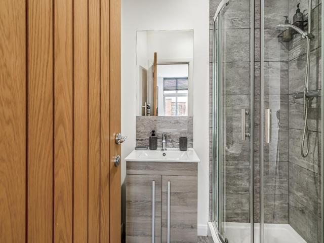The Calm Quarters - City Centre 2BR 2BA