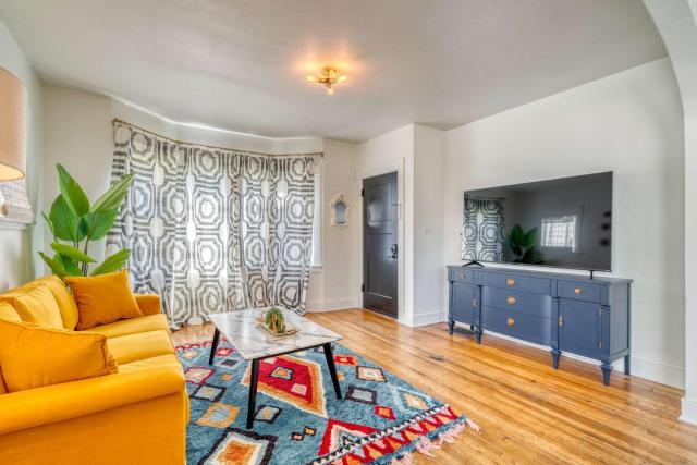 Stay Portland - Golden Age of Hollywood Apartment - 92 WalkScore