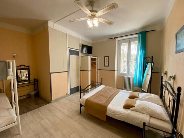 Au Royal Hotel