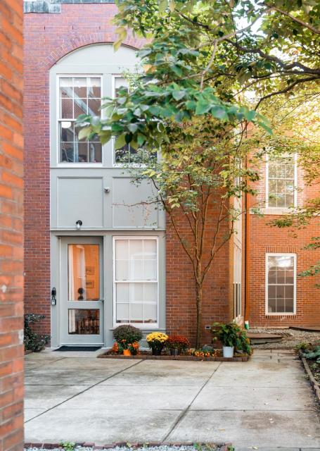 Waterside Step-free 2BR, Near Brown and RISD, Free Parking