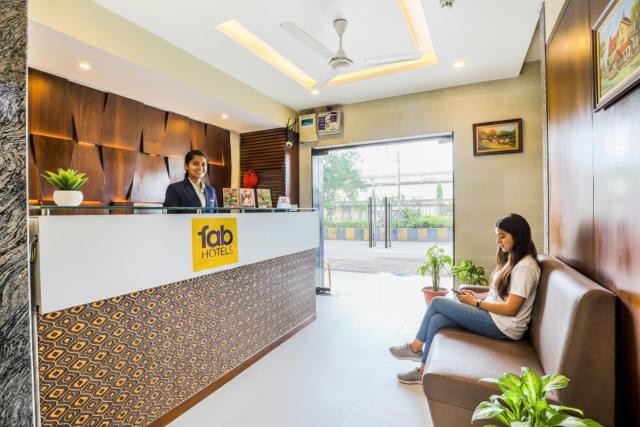 FabHotel Landmark Residency - Nr MIDC Turbhe