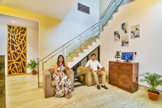 FabHotel Rallkmas - DLF Phase 2 & MG Road Metro