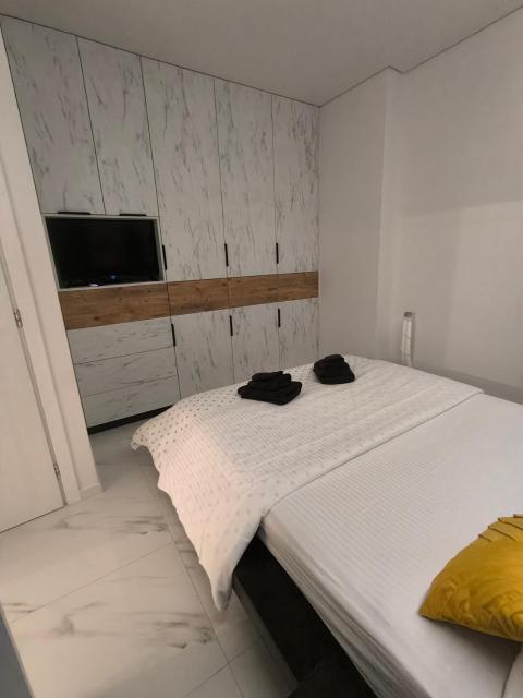 Alex Home Patras