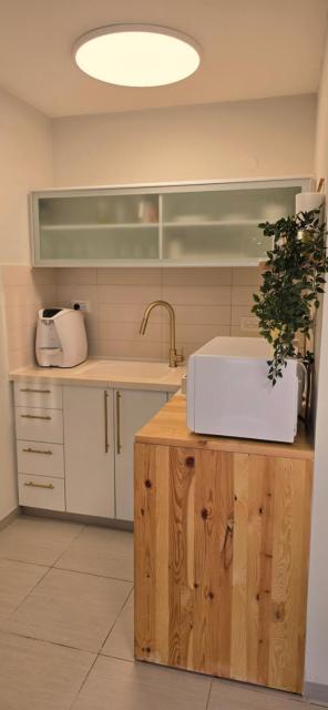 GoldSea - Boutique Seafront Studio