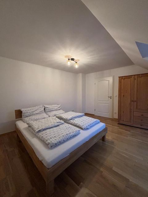 Moderne 4-Zimmer Wohnung mit Balkon