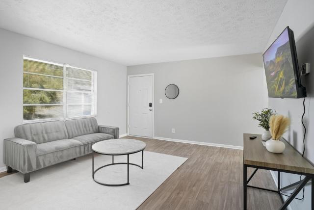 Wyndham Hills Getaway Modern Comfort Awaits