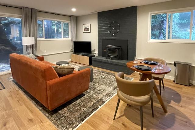 Walk to Beach + Village: Bainbridge Island Gem!