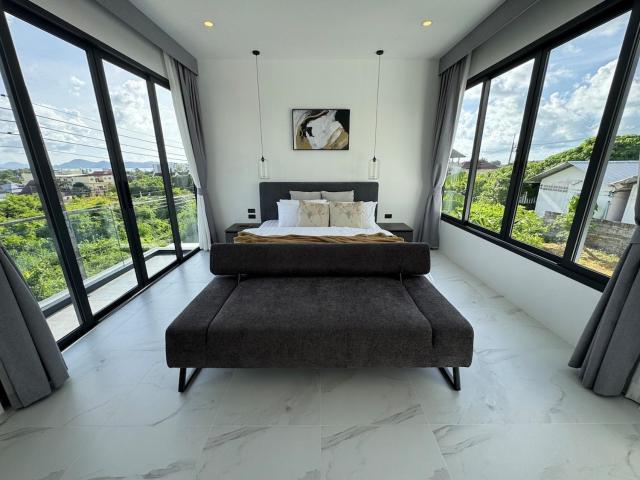 Brand new Luxury Pool Villa Seaview Rooftop