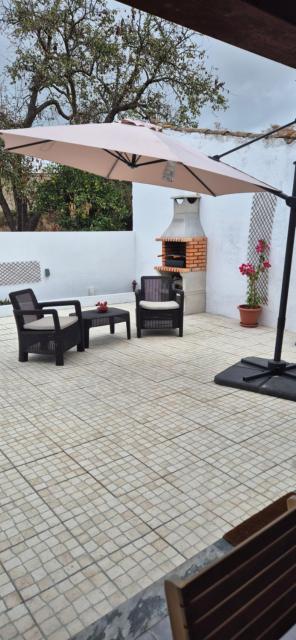 Casa da Fonte / Fountain House