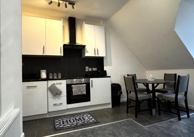 81b Queens Road
