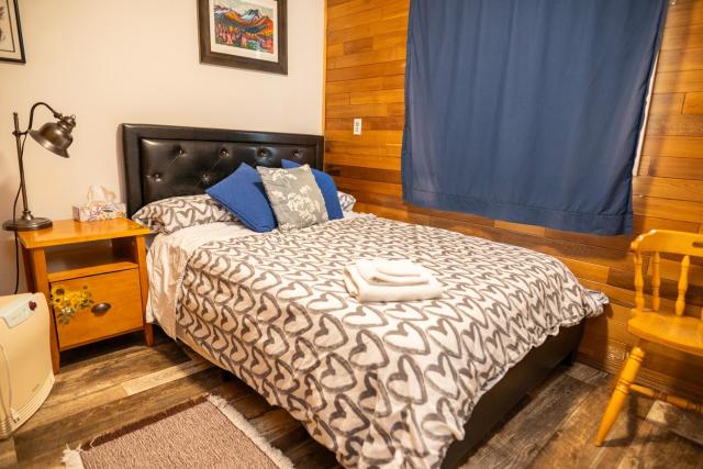 3 Bedroom Gardenside Downtown Home