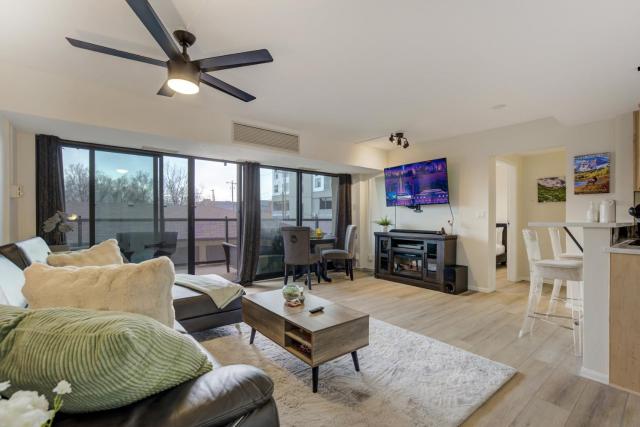 417 E Kiowa #203