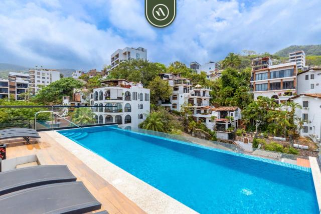 Amazing 2BR Condo in Romantic Zone - Rooftop Pool