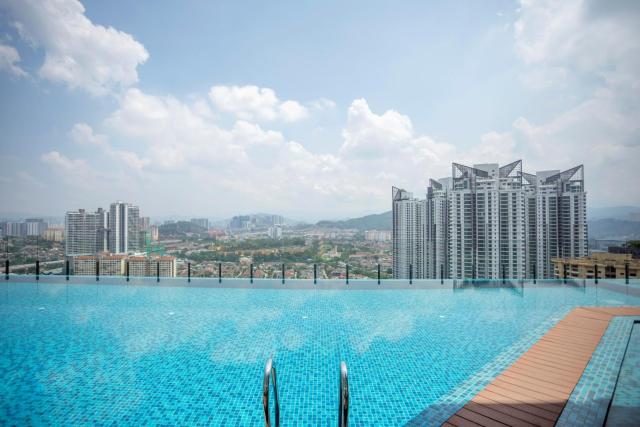 NOVO Ampang Stylish Studio & 1BR with Infinity Pool near KLCC & Gleneagles