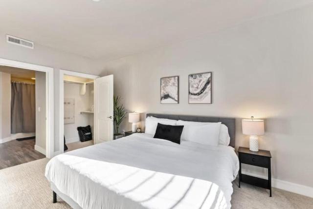 1min Delta - Salt Palace - King Bed - Gym - Parking