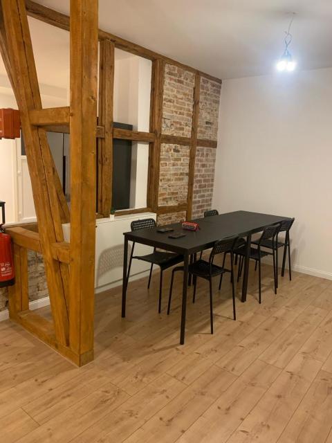 Modern 4-bedroom apartment near Hamburg