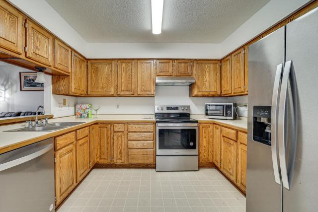 12 Mi to Dtwn St Paul: Extended Stay in Woodbury!