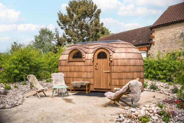 Giant Yurt Sleeping 8 with Spa, Catering, Walled Gardens, Nature Reserve, Free Parking