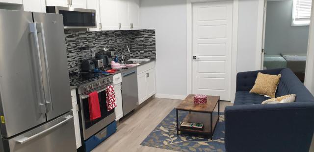 Executive 1Bedroom Suite By Henday