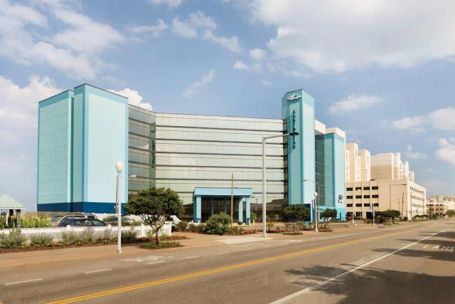 Surfbreak Virginia Beach Oceanfront, an Ascend Collection Hotel