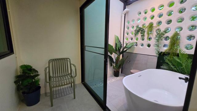 TownHouse near Central Ladprao with bathtub