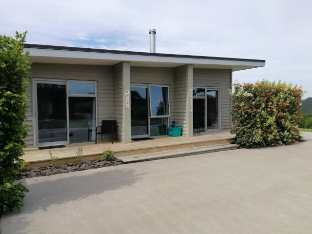 Hot Water Beach Lookout B&B