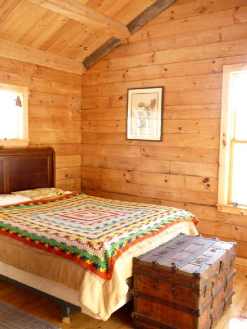 Breathtaking Year-Round Views from Luxury Cabin on New York-Vermont Border